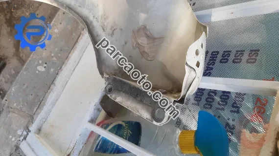 Beyaz camurluk sol ön audi a3