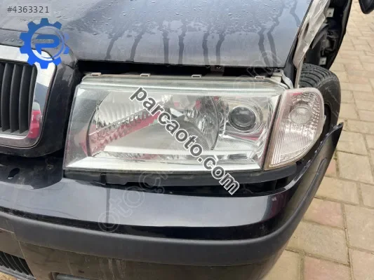 Whatsaptan siparişler Skoda Octavia far temiz sağ sol