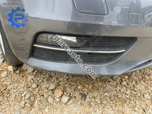 Audi A3 Sis Farı Çerçevesi - İstanbul Ataşehir