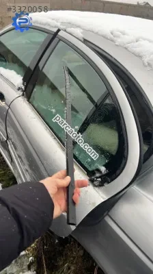 Jaguar sol arka kapı cam çıtası