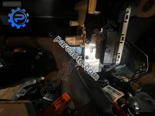 Volvo XC40 ABS Beyni - İstanbul Ataşehir