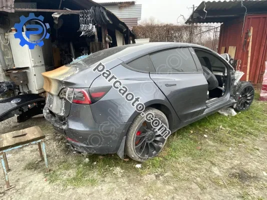 Whatsaptan siparişler Tesla y bagaj kapağı