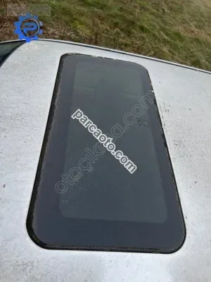 Whatsaptan siparişler Skoda Octavia Sanruf camı
