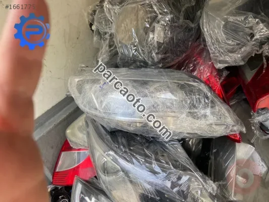 Çıkma Pejo 301 far orjinal