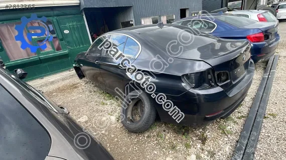 Bmw 5 arka çamurluk