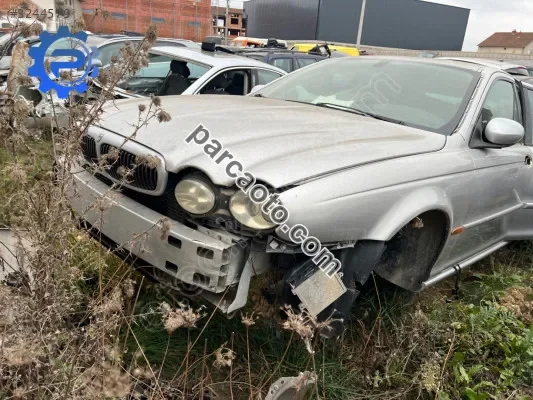 Jaguar X-Type Çamurluk - İstanbul Ataşehir