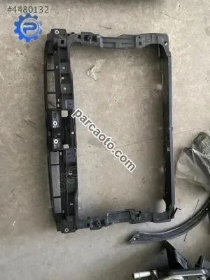 Passat b8 ön panel