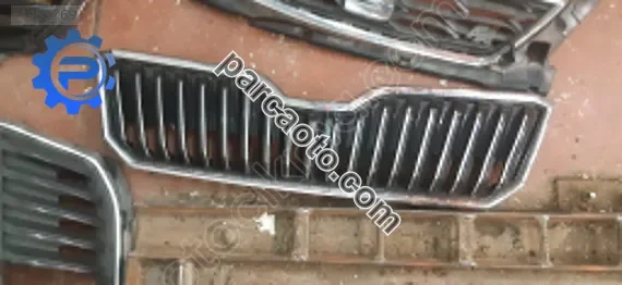 Skoda süperb ön panjur