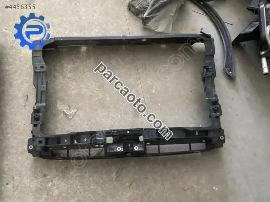 Passat b8 ön panel
