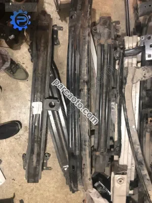 Vw passat tampon demirleri