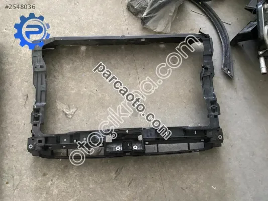 Passat b8 ön panel