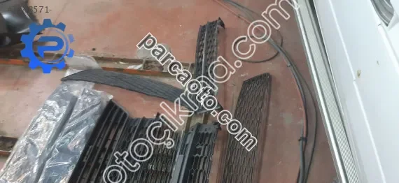 Skoda Superb Tampon Izgarası - İstanbul Ümraniye