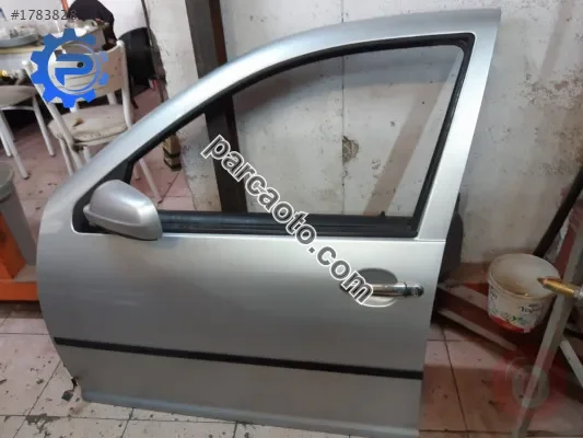 Volkswagen Bora Kapı - İstanbul Ümraniye