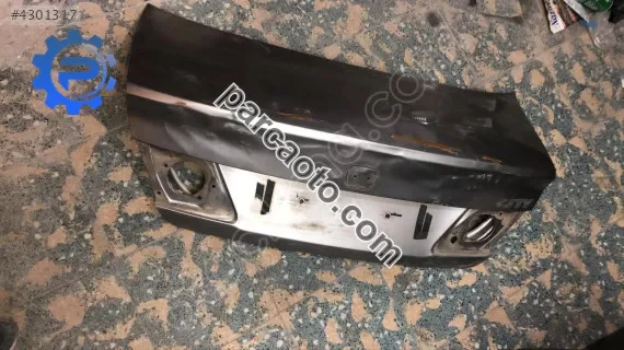 Honda city orjinal çıkma bagaj kapağı