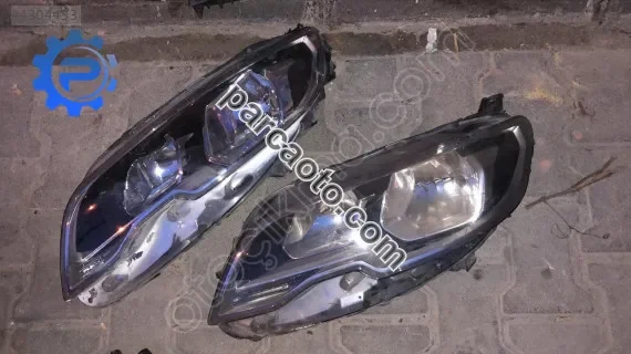 Peugeot 301 orjınal çıkma sol far