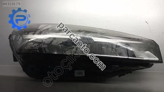 Renault clıo 5.5 orjinal çıkma sağ far