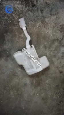 Audi q3 orjinal çıkma cam su deposu