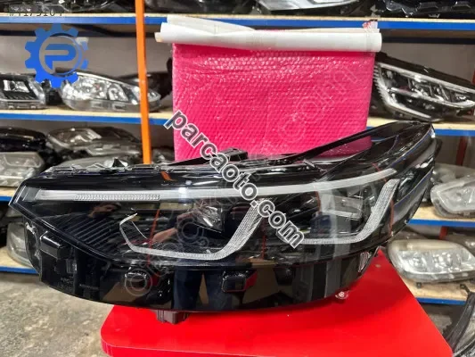 Ford kuga 2025 orjınal çıkma sol far