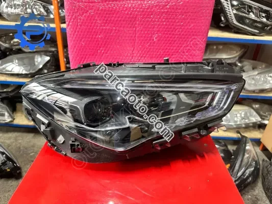 Mercedes cla 180 cla 200 a118 w118 sağ far led orjınal çıkma