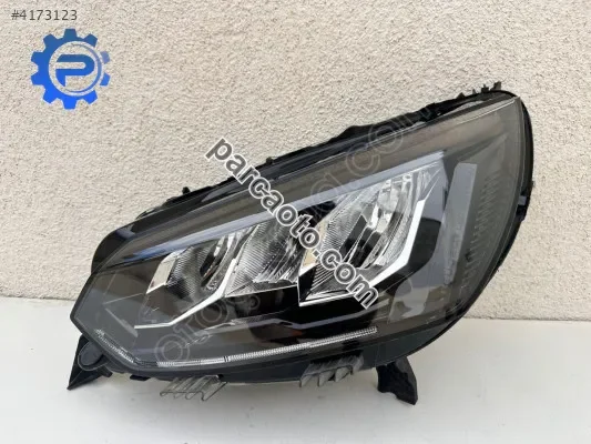 Peugeot 2008 orjınal çıkma sol far