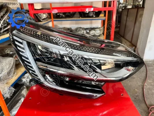 Renault megane 4 5 orjınal çıkma sağ far