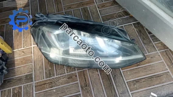 Volkswagen golf 7 orjinal çıkma sağ far