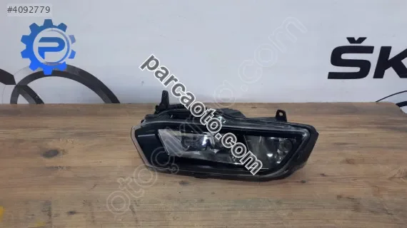 Volkswagen polo sağ sis farı  orjinal çıkma parça