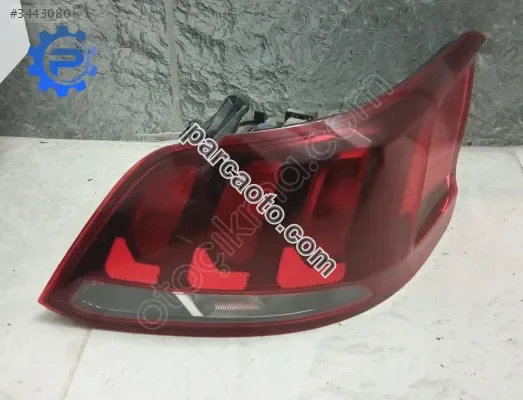 Peugeot 301 stop lambası sağ makyajlı kasa orjinal çıkma
