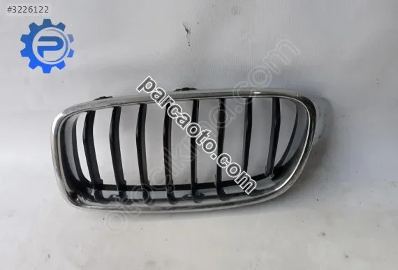 BMW 5 Serisi F10 Orjinal Çıkma Sağ Böbrek Panjur