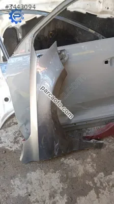Volkswagen jetta orjinal çıkma sağ çamurluk