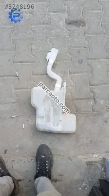 Audı q3 orjınal çıkma su deposu