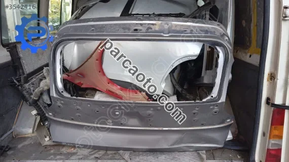 Hyundai bayon orjinal çıkma bagaj kapağı