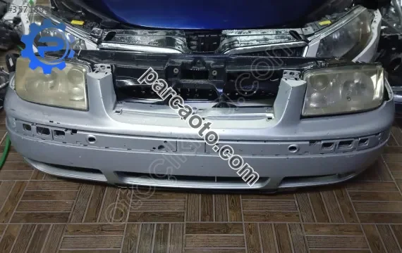 Volkswagen Bora Tampon Ön - İzmir Bornova