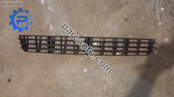 Audi a4 orjinal çıkma orta ızgara 01-04