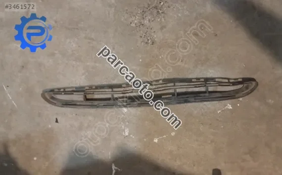 Renault clio 3 orjinal çıkma tampon ızgarası