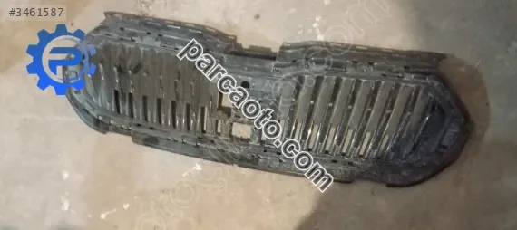 Skoda fabia orjinal çıkma ön panjur