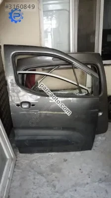 Opel combo orjinal çıkma sağ ön kapı