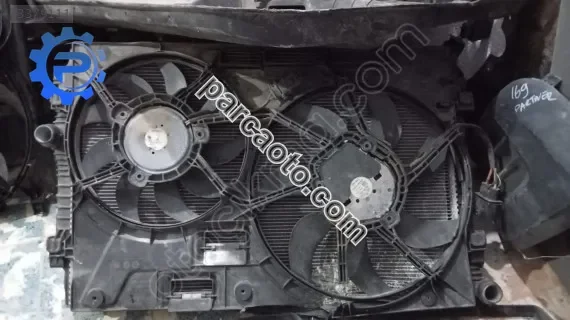 Golf passat audi seat  fan motoru büyük 5q0959455bj orjinal çıkma
