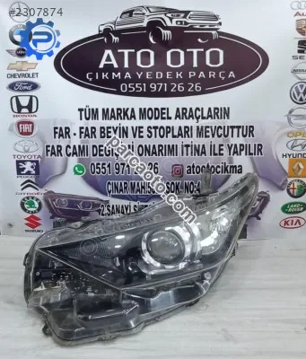 Toyota auris orjınal cıkma sol far