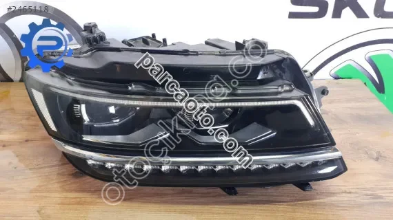 Volkswagen tiguan sağ far ledli hatasız orjinal çıkma parça
