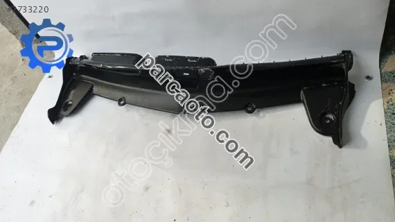 Mercedes w213 e kasa ön panel üst plastiği sıfır orj çıkma