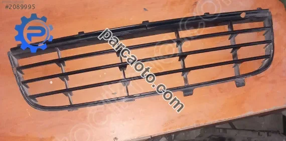 Volswagen golf 5 ızgara orjınal çıkma