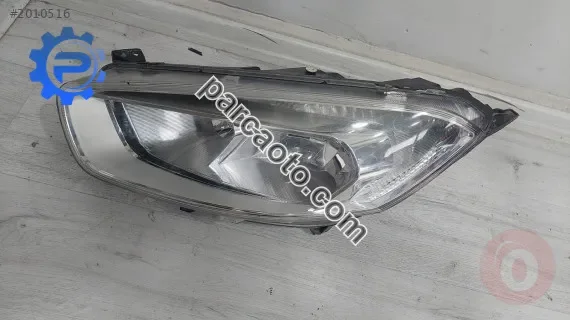 Ford courier orjınal çıkma beyaz zemin sol far