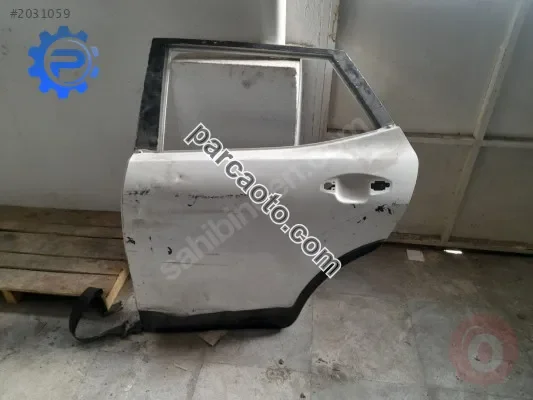Kia stonic orjınal çıkma sol arka kapı