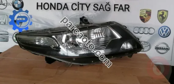 Honda city sağ far orjinal çıkma parça