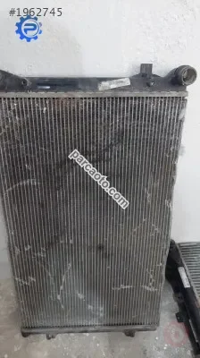 Volkswagen caddy orjınal çıkma 2004-2010 su radyatörü
