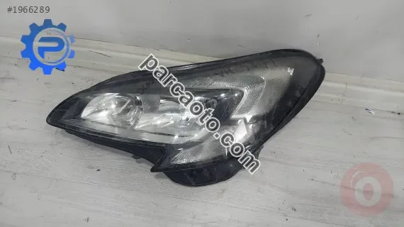 Opel corsa orjınal çıkma  far sağ 1ef 011 830-021