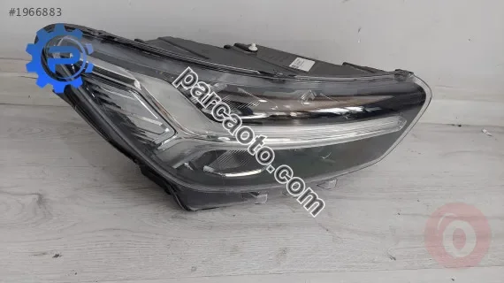 Volvo xc40 orjınal çıkma sağ far