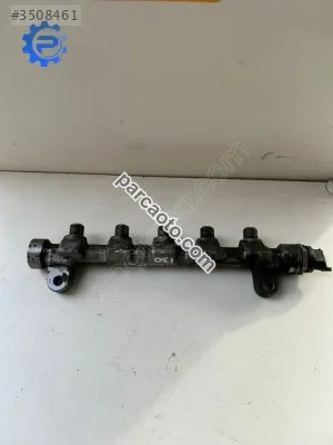Hyundai i30 enjektör kütüğü