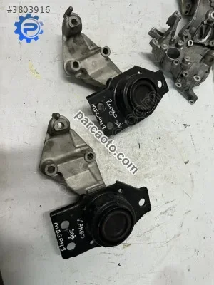 Renault kangoo sağ motor kulağı
